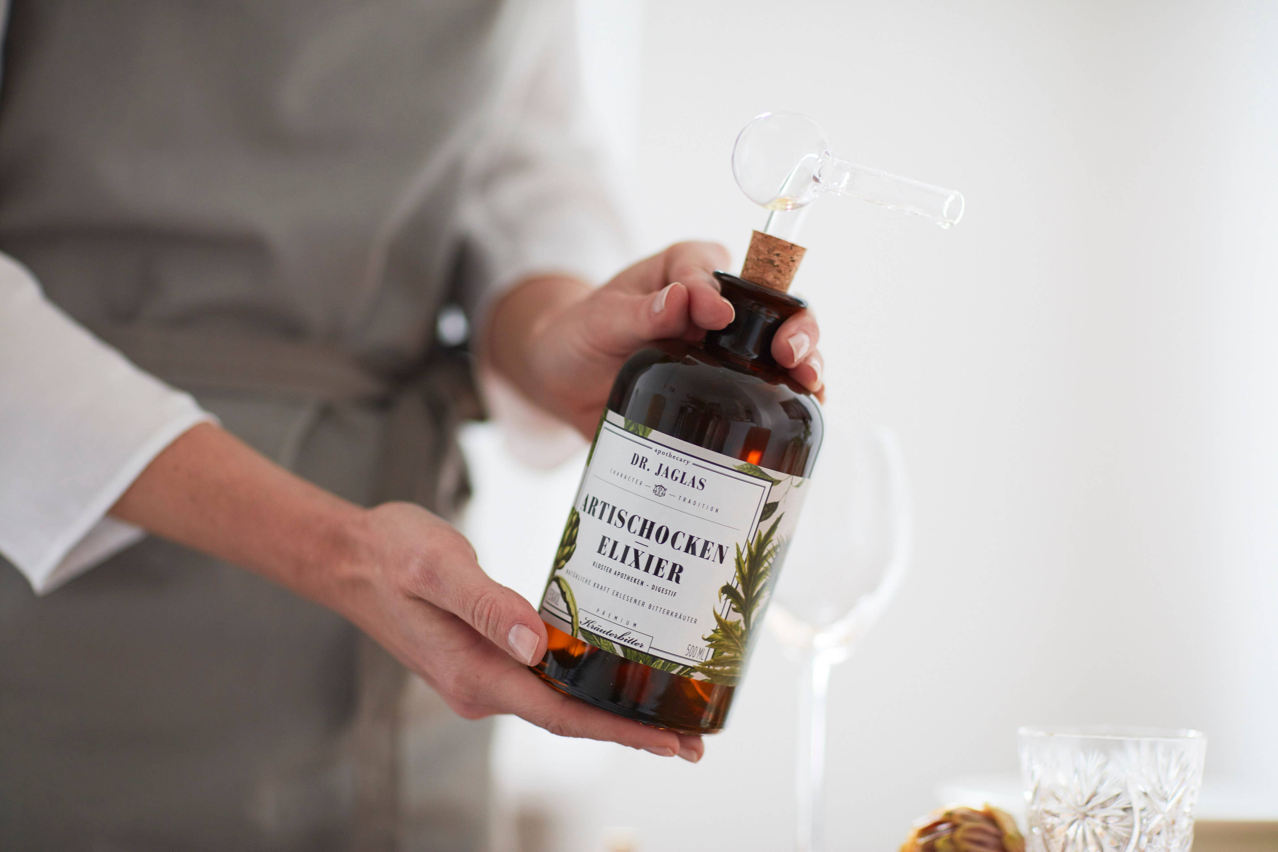 Ausgießer, + Design Geschenkkarton, 2 cl, mundgeblasen - GUNDT HOME